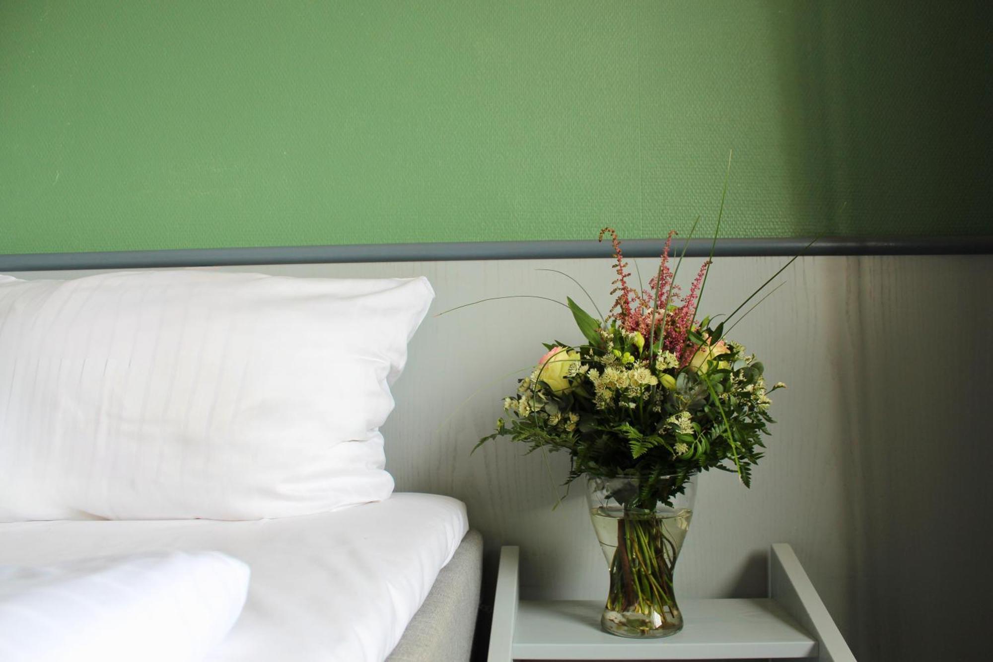 Good Morning + Bad Oldesloe Hotel ภายนอก รูปภาพ
